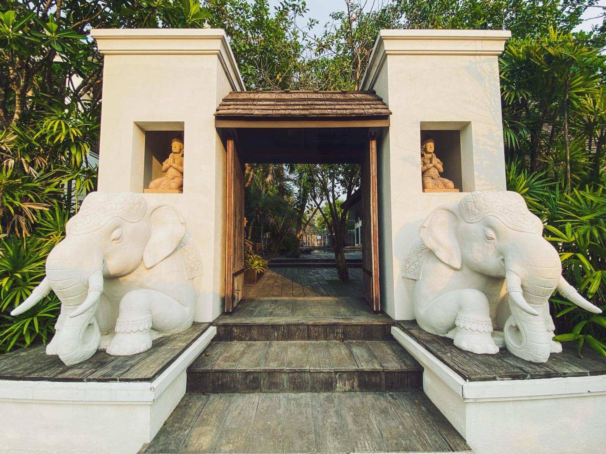 Beaver Club Homestay Chiang Mai Exteriör bild